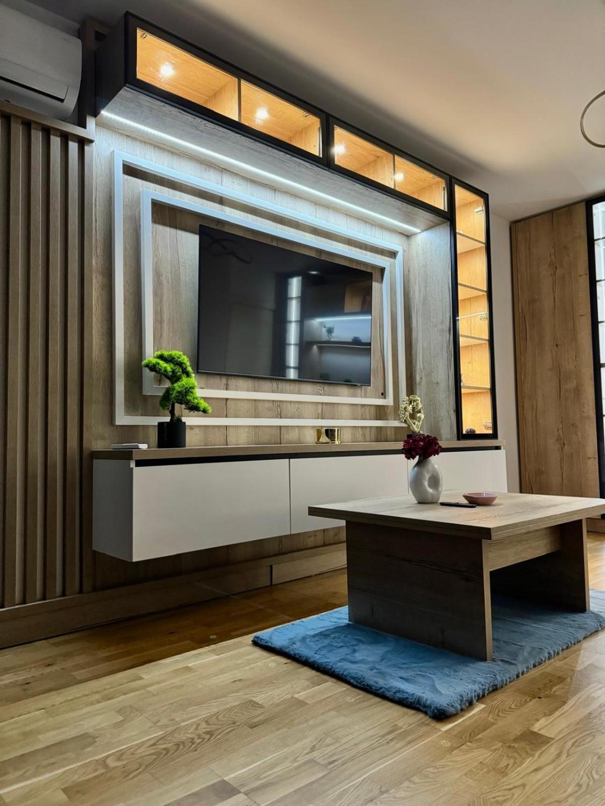 Luxury Blue Apartment Ясси Екстер'єр фото